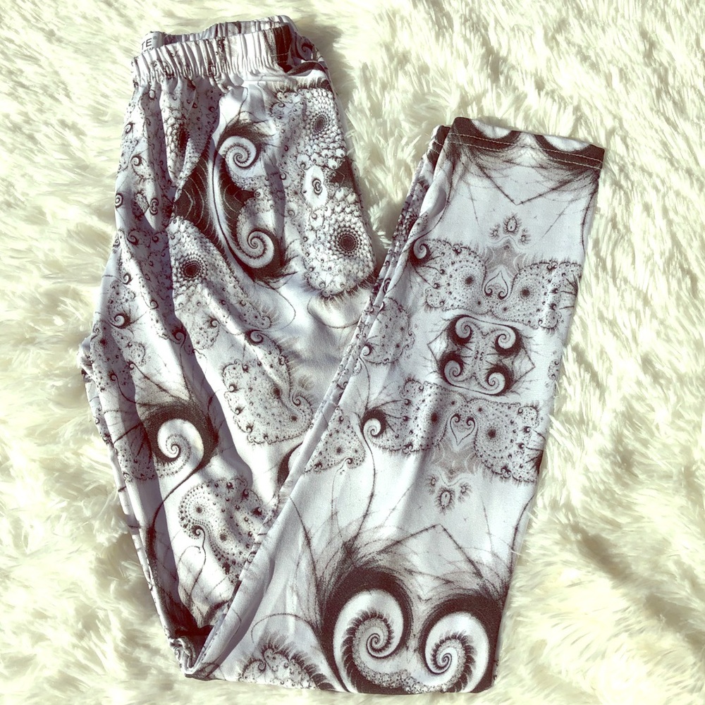 White Printed Leggings